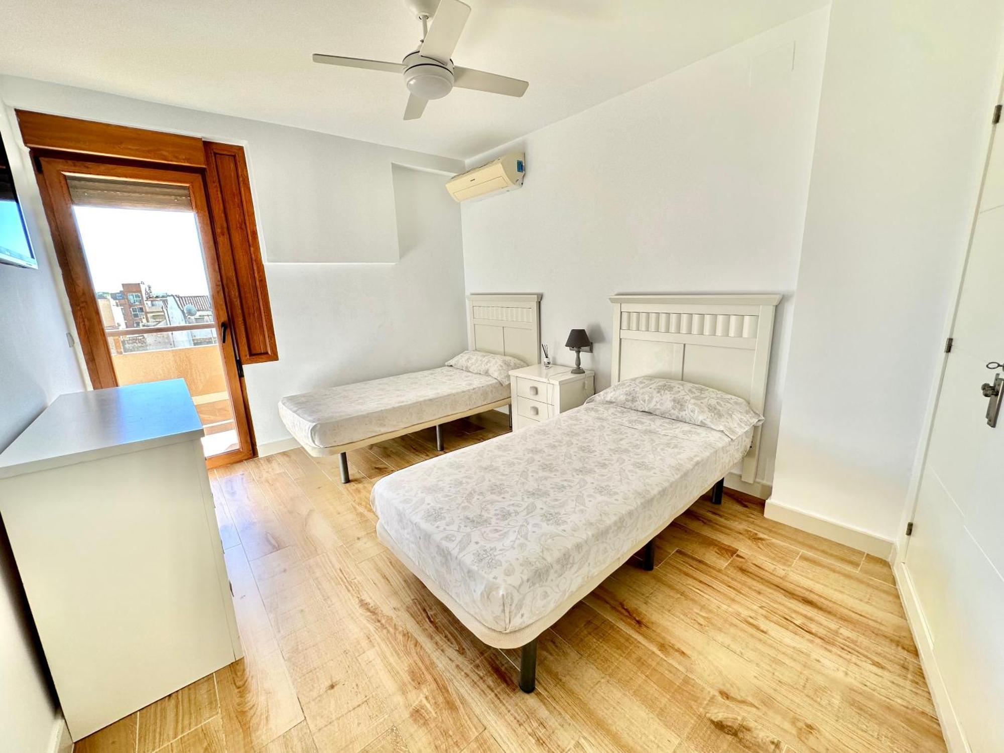 Gorgeous Apartment At The Sea In La Carihuela! Torremolinos Eksteriør bilde