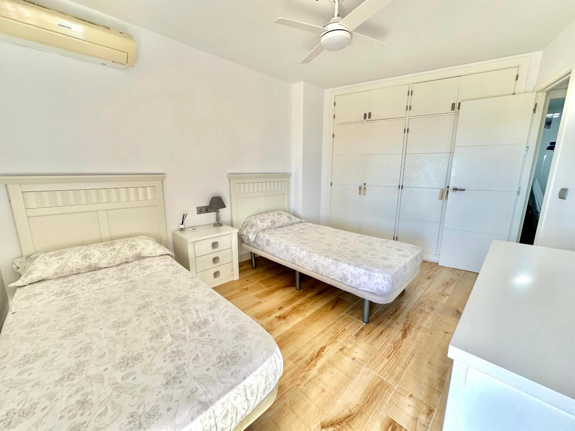 Gorgeous Apartment At The Sea In La Carihuela! Torremolinos Eksteriør bilde